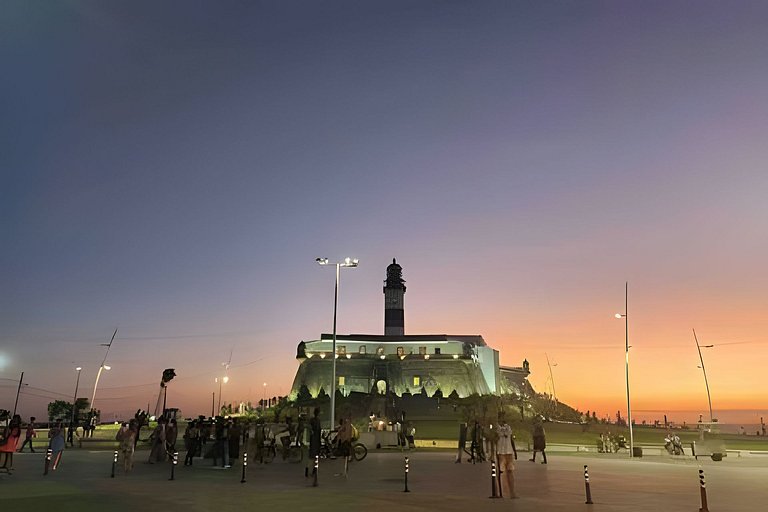 House Barra 207 · Durma e acorde com esse marulho