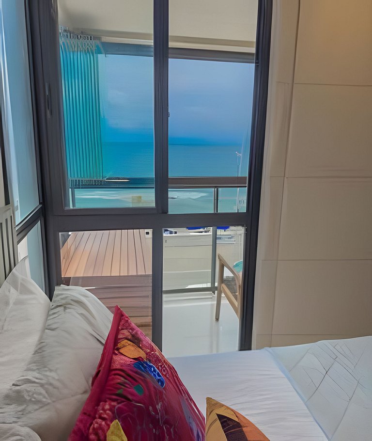 House Barra 207 · Durma e acorde com esse marulho