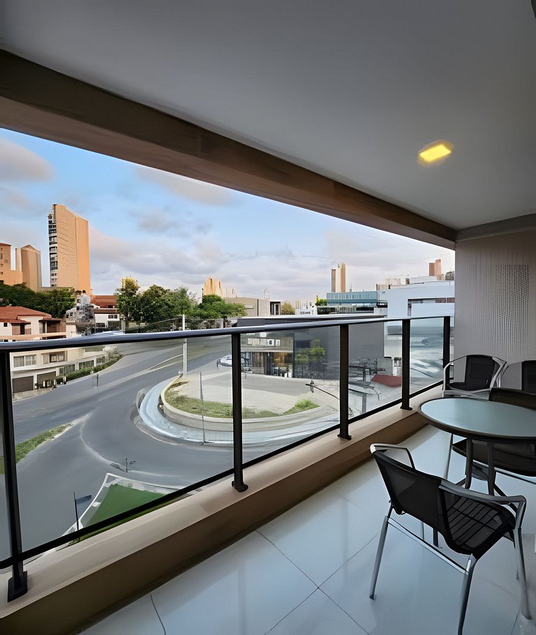 H.E 301 · Lindo Apt com Varanda - Caminho das árvores