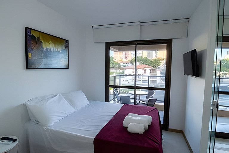 H.E 301 · Lindo Apt com Varanda - Caminho das árvores