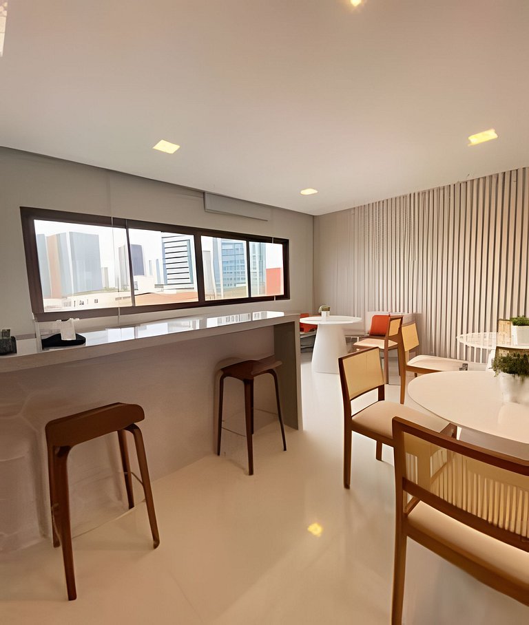 H.E 301 · Lindo Apt com Varanda - Caminho das árvores