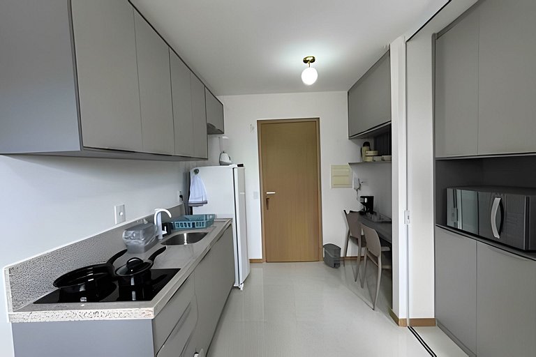 Apt equipado com estacionamento