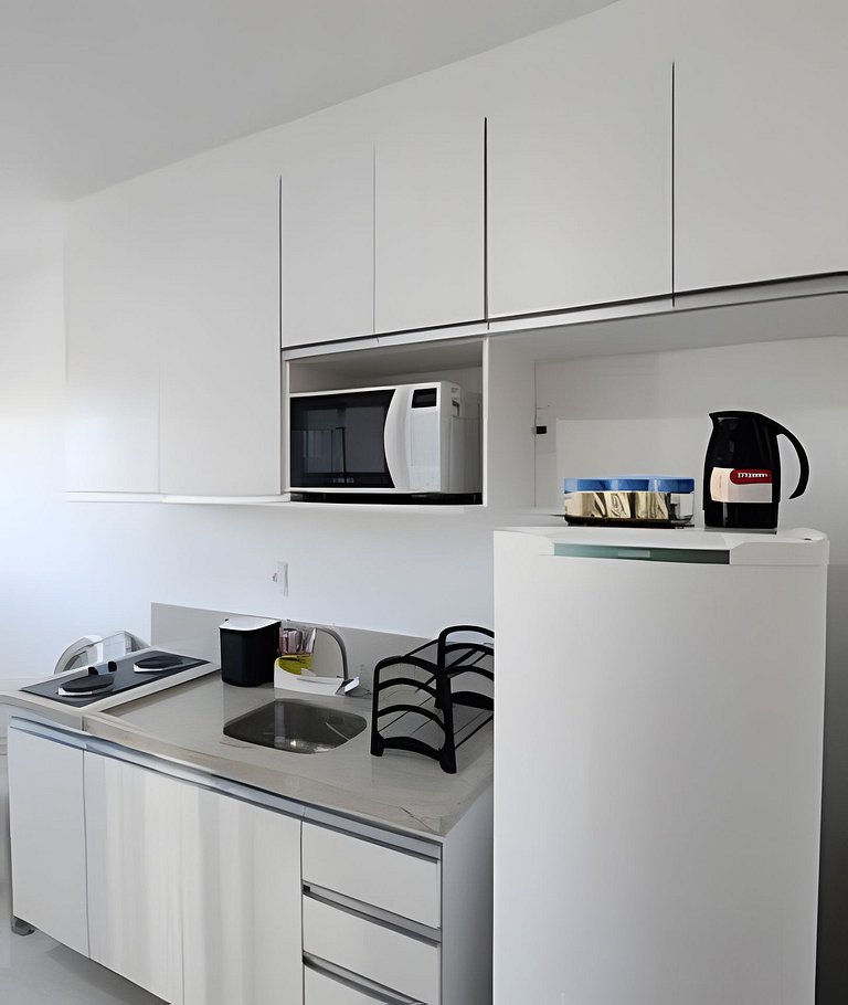 H.E 704 · Comodidade no Caminho Das Árvores