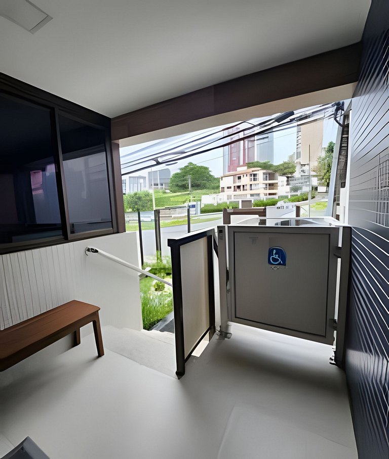 H.E 704 · Comodidade no Caminho Das Árvores