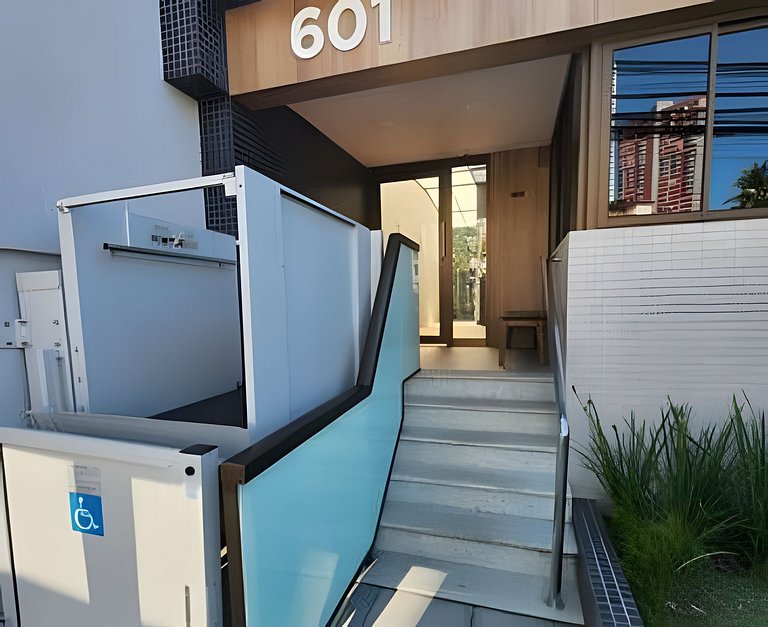 H.E 704 · Comodidade no Caminho Das Árvores